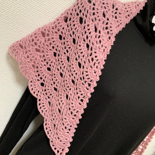 a74】かぎ針 シンプル 透かし シェル編み 三角 ショール 桜ピンク