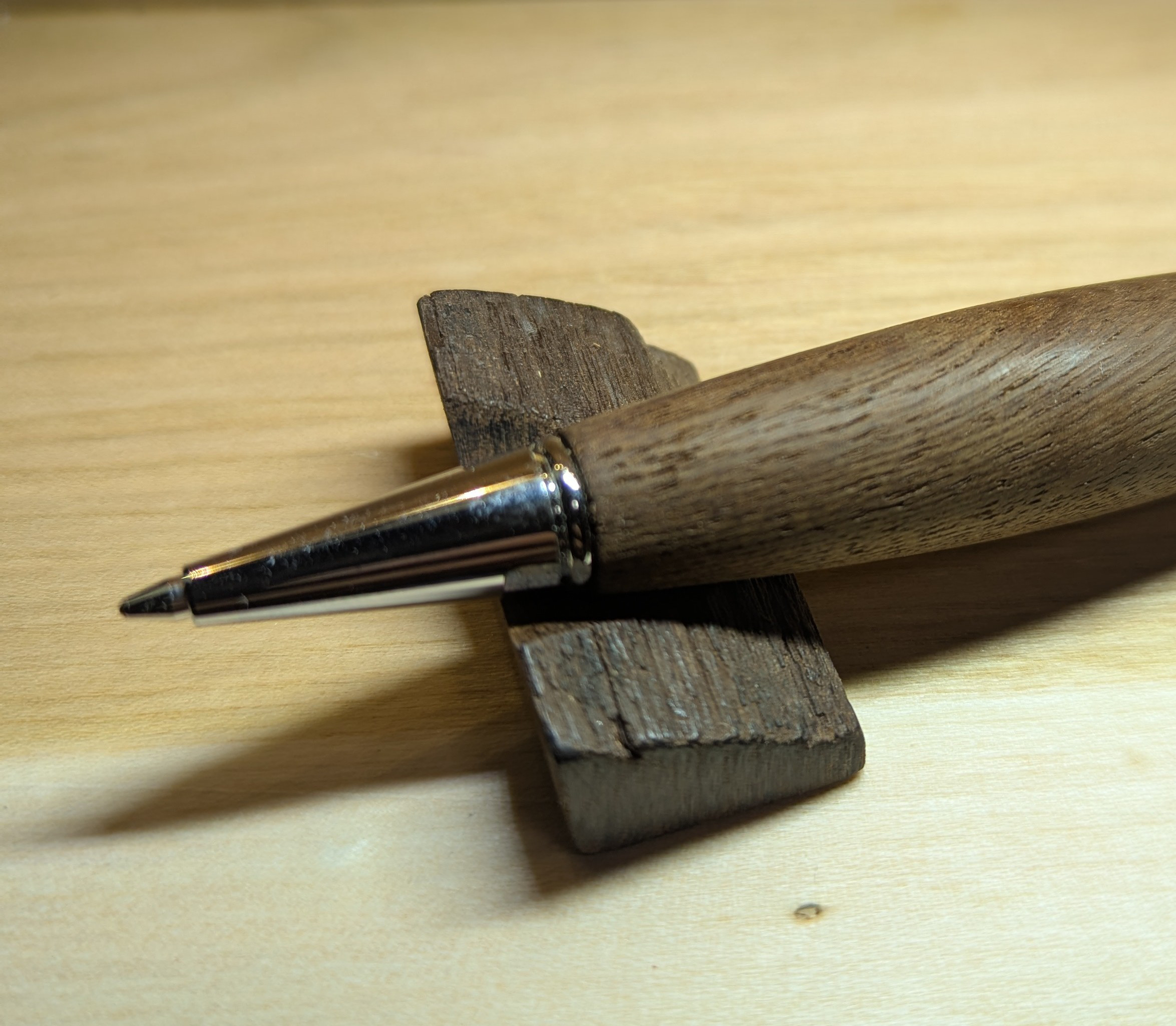 9万年前の木のノック式ボールペン