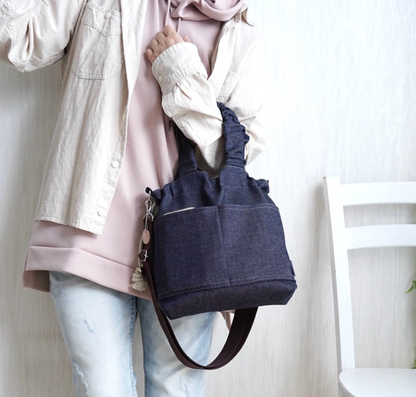 岡山牛仔束口袋（海軍藍）旅行推薦◎2way單肩包休閒托特包春季海軍藍 第9張的照片