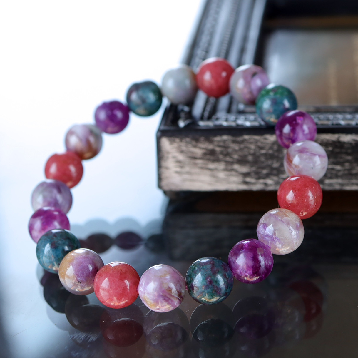 エンジェルシリカ（チャロアイト）とルビーインフックサイトとロードナイトとレピドライトシリカの 天然石 ブレスレット