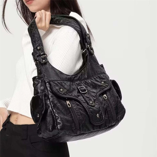 クロスボディーバッグ　2WAY仕様　『美品』 imgrc0116906467.jpg