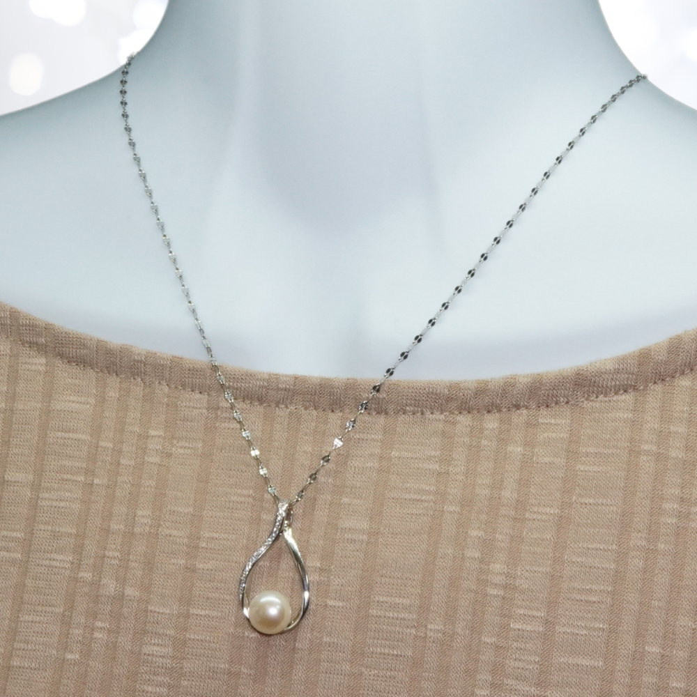 【涙の輝き】大粒9mm淡水パール×ジルコニア ティアドロップ ペンダント