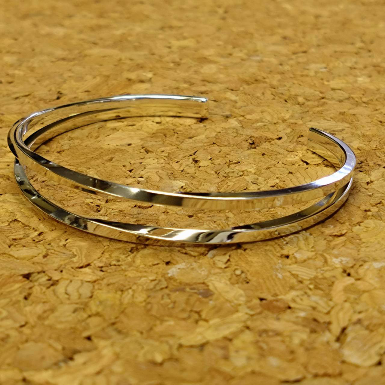 【受注制作】ヒネリバングル