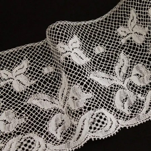 ♡沢山♡　フランスアンティーク　レース　ドレスパーツ　ヴァランシエンヌ　素材 ♡沢山♡ フランスアンティーク レース ドレスパーツ ヴァランシエンヌ