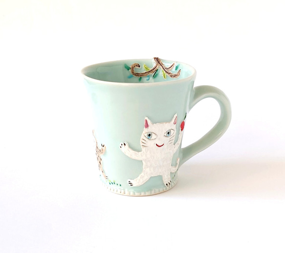 イヌさんとネコさん、道でバッタリ会う。　ゆっくりティータイム（イヌとネコと小鳥）マグカップ　磁器 12枚目の画像