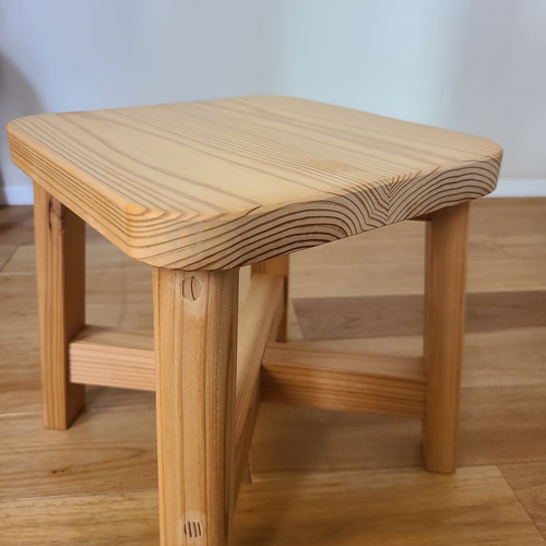 天然木の暮らしのスツール(高さ25) 花台 飾り台 踏み台 椅子