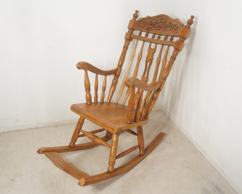 椅子　一本彫り　手彫り椅子　オブジェ　唯一無二　希少 椅子 一本彫り 手彫り椅子 オブジェ 唯一無二 希少 椅子 一本彫り