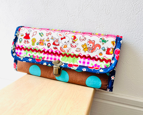昭和レトロアニマル 可愛い長財布 はいから横丁お着替え柄 クリーム