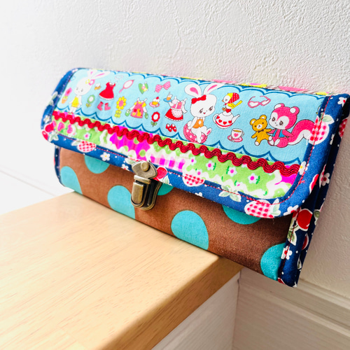 昭和レトロアニマル 可愛い長財布 はいから横丁お着替え柄 スカイ