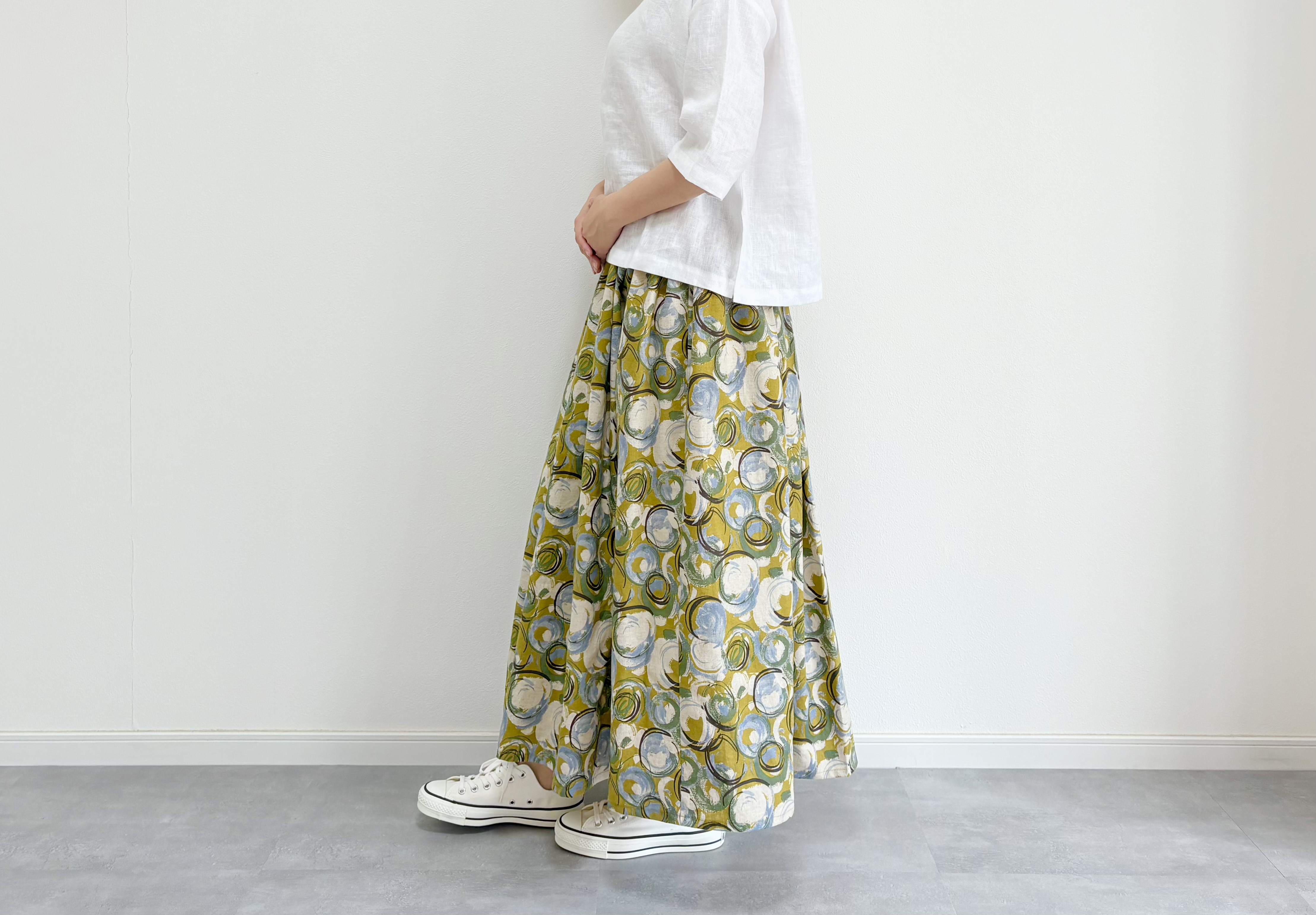 ランダム水玉のコットンリネンスカート　マスタードイエロー