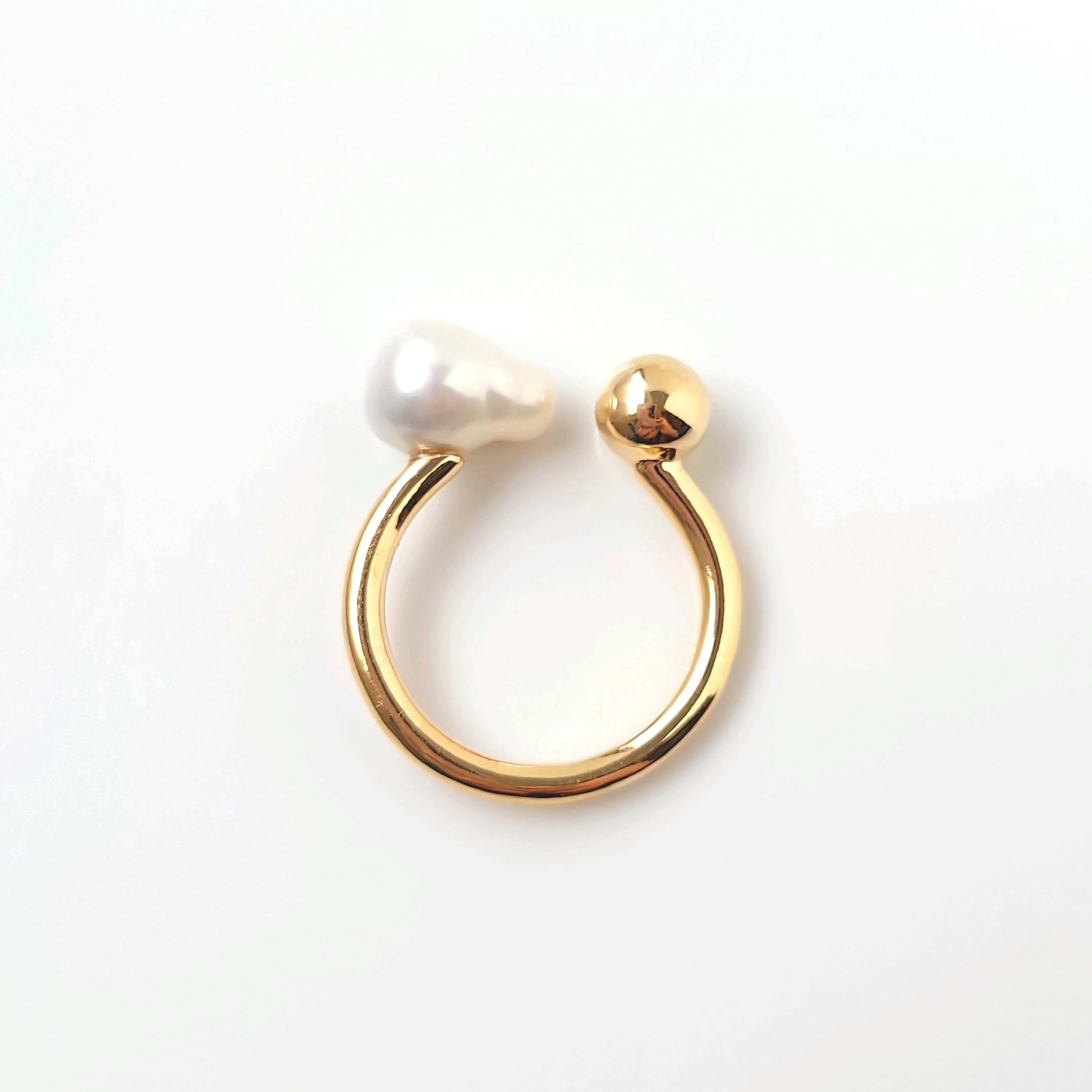 淡水バロックパールのオープンリング(フォークリング)