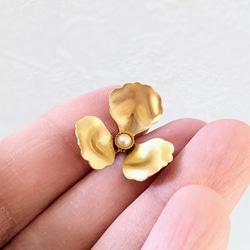 パール ピン ゴールド 10個 フラワー 花 花芯 パーツ 金具 3枚目の画像