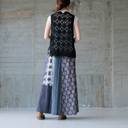 冬日→春日氣息，鏤空蕾絲點綴♡ 手工編織棉質鉤針背心（25s-04）黑色 ver.2 第7張的照片