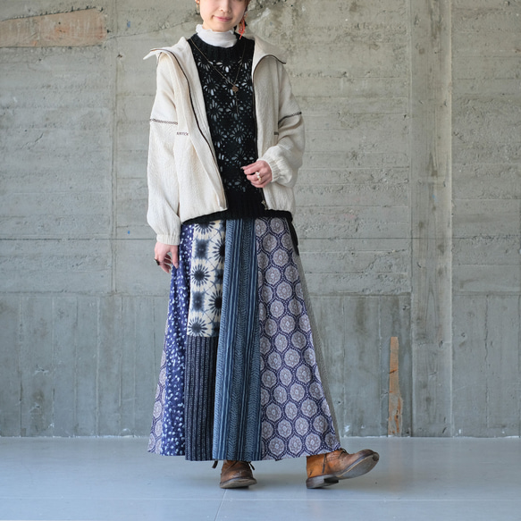 冬日→春日氣息，鏤空蕾絲點綴♡ 手工編織棉質鉤針背心（25s-04）黑色 ver.2 第8張的照片