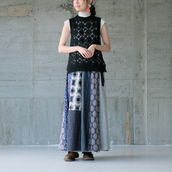 冬日→春日氣息，鏤空蕾絲點綴♡ 手工編織棉質鉤針背心（25s-04）黑色 ver.2 第5張的照片