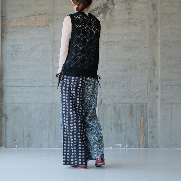 冬日→春日氣息，鏤空蕾絲點綴♡ 手工編織棉質鉤針背心（25s-04）黑色 ver.2 第15張的照片