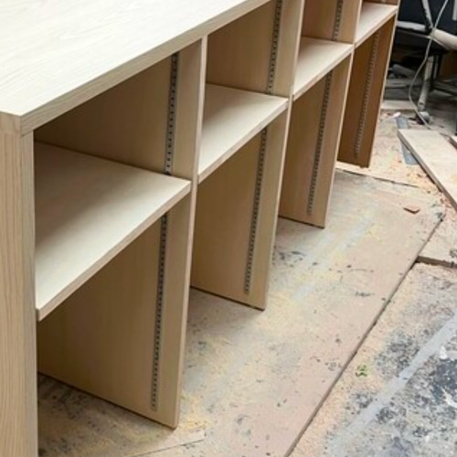 フルオーダーのレジカウンター フルオーダーのレジカウンター