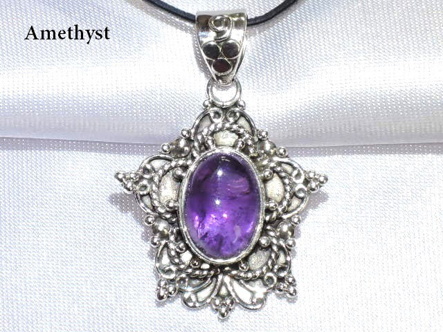 ★アンティーク調の宝飾★アメジスト★革紐ネックレス★シルバー925★天然石紫水晶ネックレスペンダント銀★