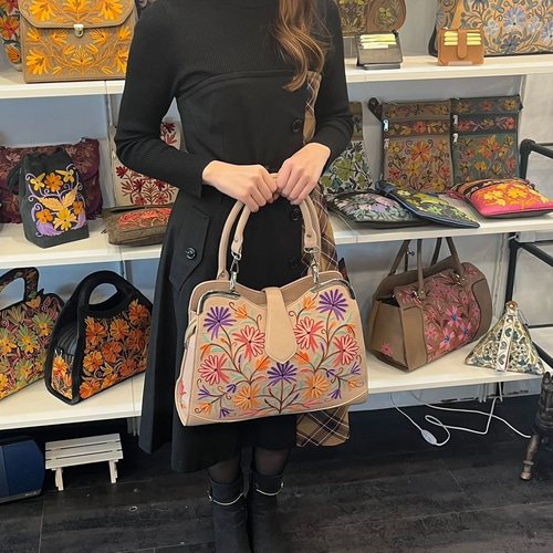 カシミールバッグ 草花模様 牛革 刺繍 トートバッグ ショルダーバッグ