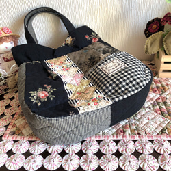 ふっくら黒ネコのアップリケバッグ(ふて猫ちゃん) トートバッグ plus