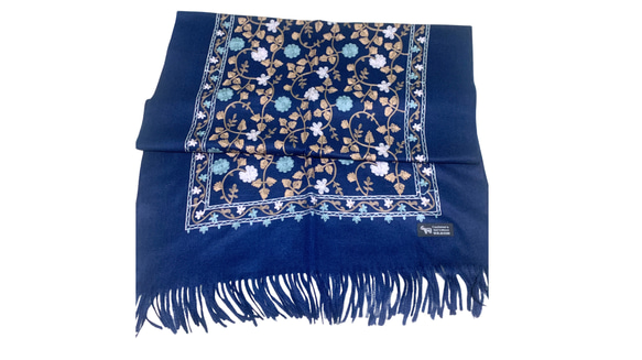 22. ウズベキスタン直輸入　カシミヤ100% 刺繍ショール　ネイビー ウズベキスタン直輸入 カシミヤ100% 刺繍ストール ネイビー