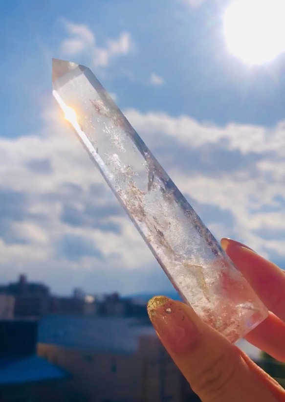 オベリスク水晶　天然石のおまけつき 繁栄の象徴✴︎オベリスク水晶 天然石 虹色の星 通販 19096262｜Creema