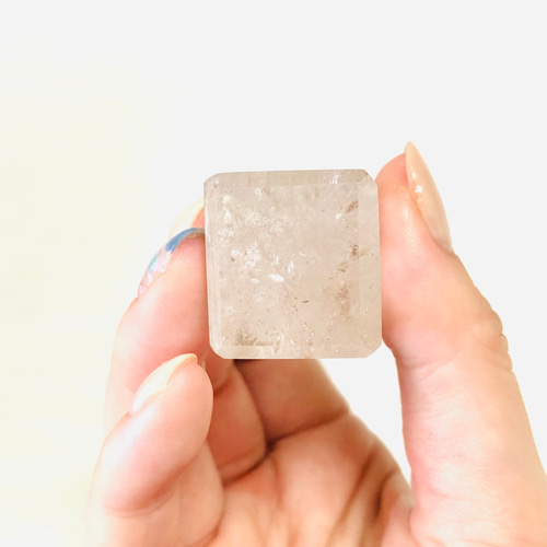 繁栄の象徴✴︎オベリスク水晶 天然石 虹色の星 通販 19096262｜Creema