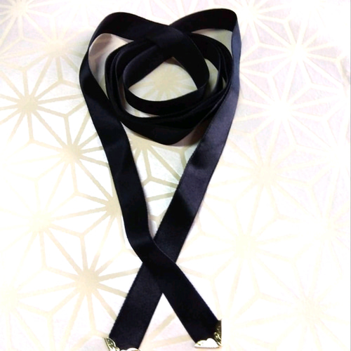 細マフラー サテン リボン チョーカー 首アクセサリー 日本製 黒  