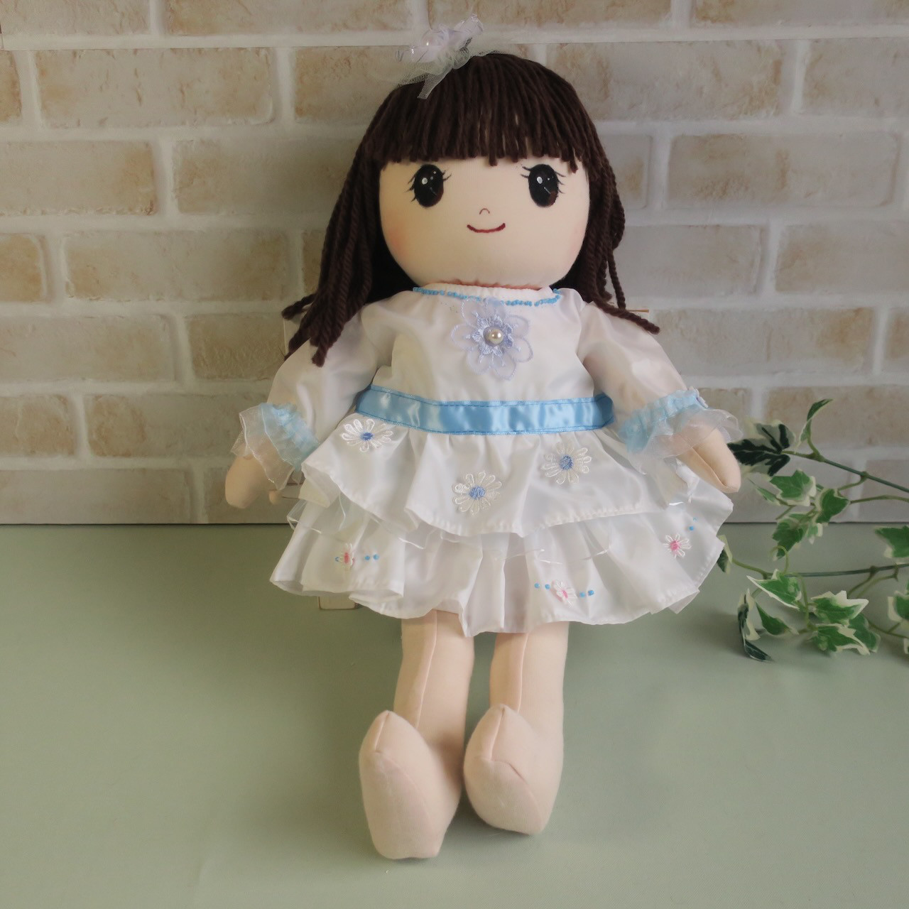 可愛い抱き人形　着せ替え１２点付き　送料無料 4,150円