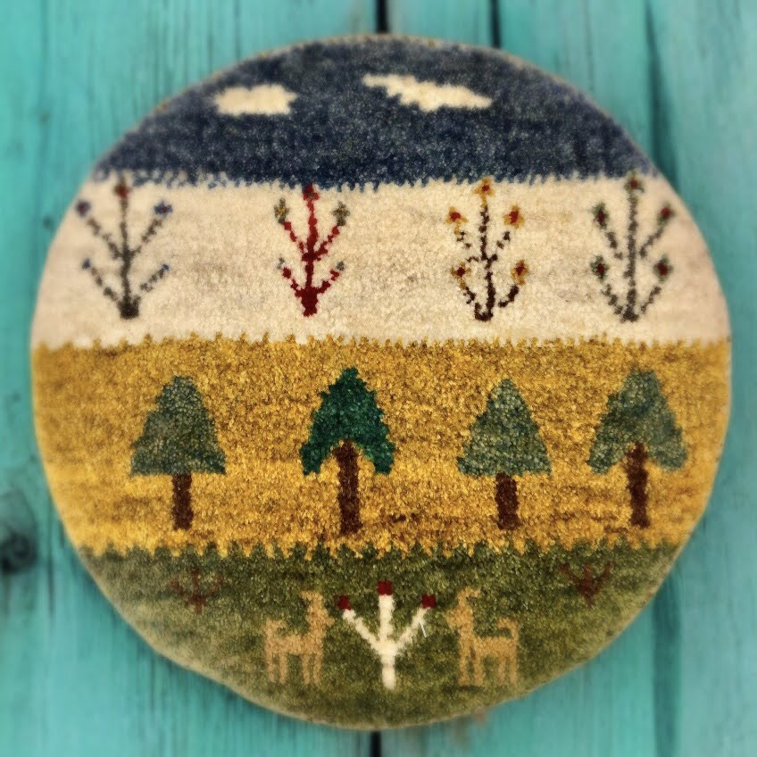 【送料無料　直径40ｃｍ】可愛い丸いギャッベ　チェアマット　～古の遊牧民の息吹を感じる空間づくり～ 11,550円