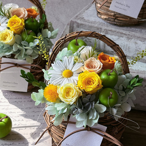 スイーツ風アレンジ（青りんご）▫️フラワーアレンジ フラワー