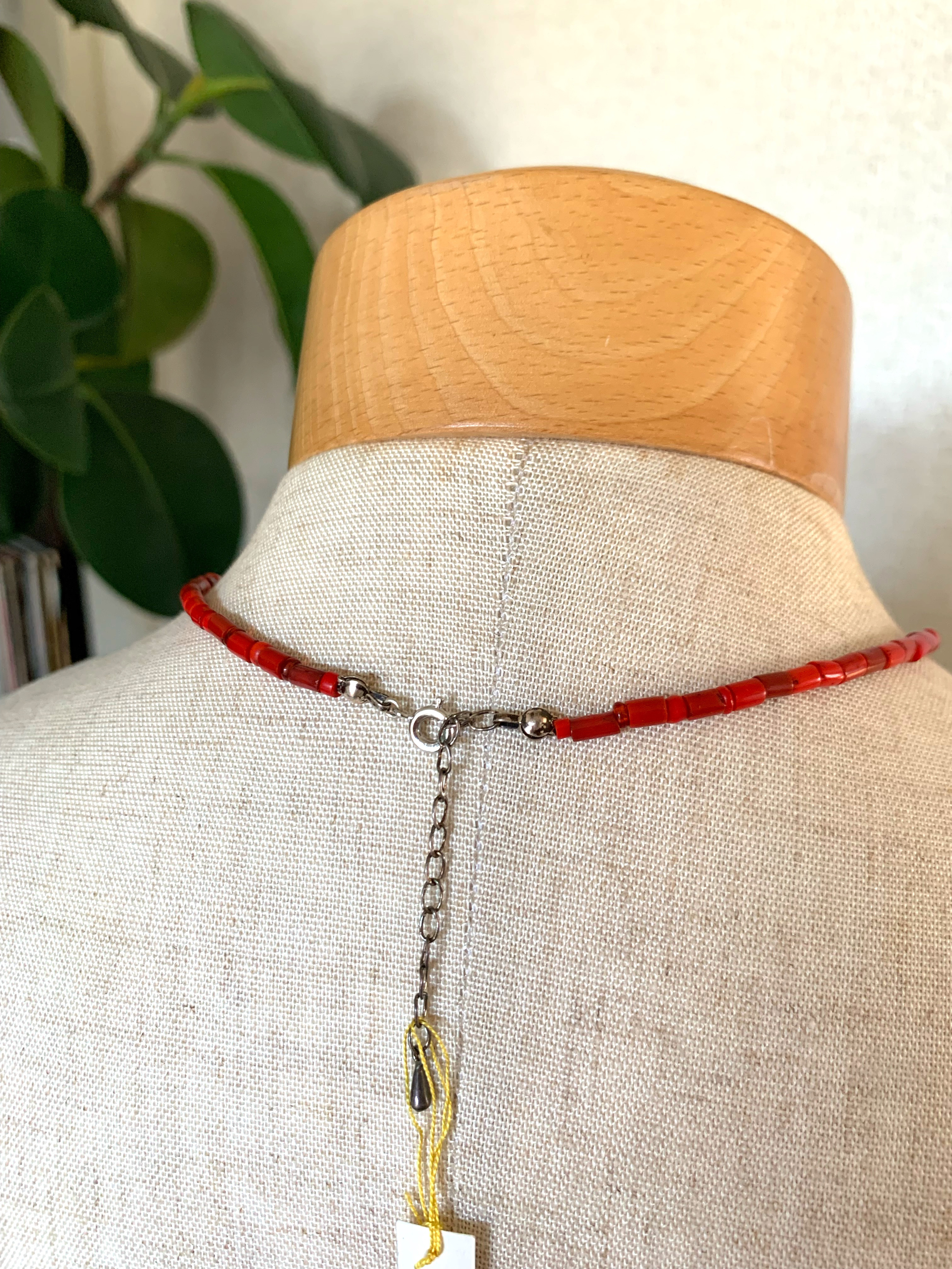 アンティークビーズネックレス　レッド　シルバー