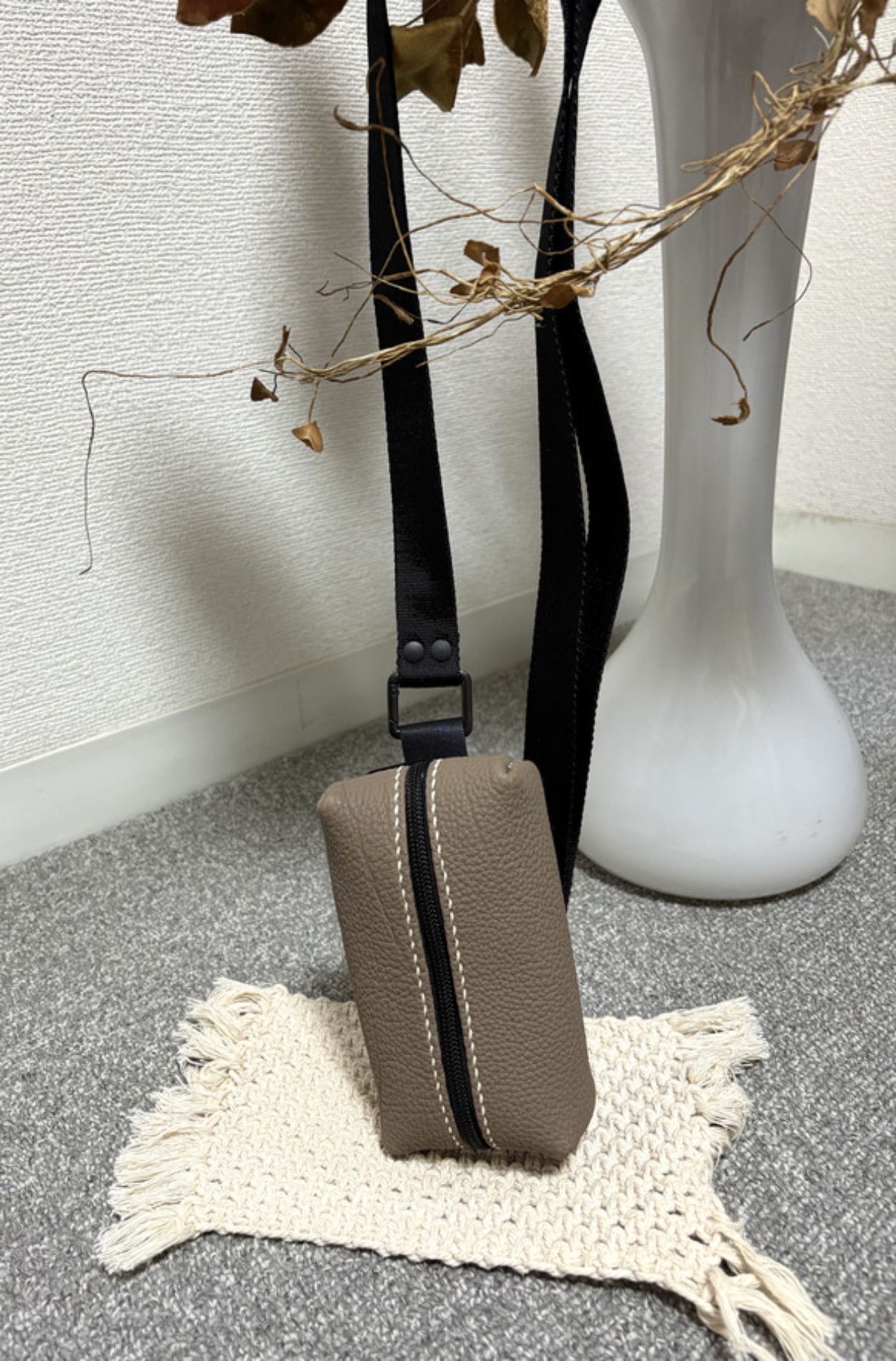 お散歩　シュランケンカーフのチェストバック