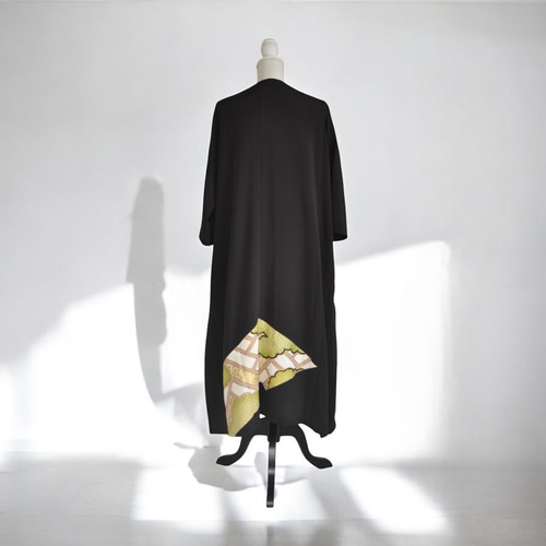 ヤケ有り 3XL ,着物リメイク,上品ワンピース, 黒留袖リメイク