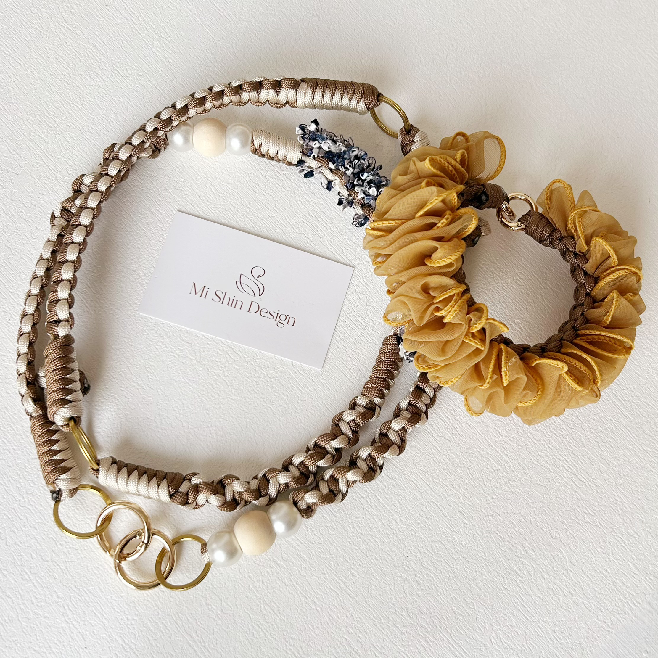 【受注制作】4way　チュールレース　スマホストラップ ハンドストラップ　スマホショルダー　ストラップ　アッシュブラウン