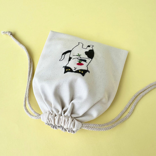 ❁ハンドメイドになります❁ アップリケポーチ Cats w＋巾着