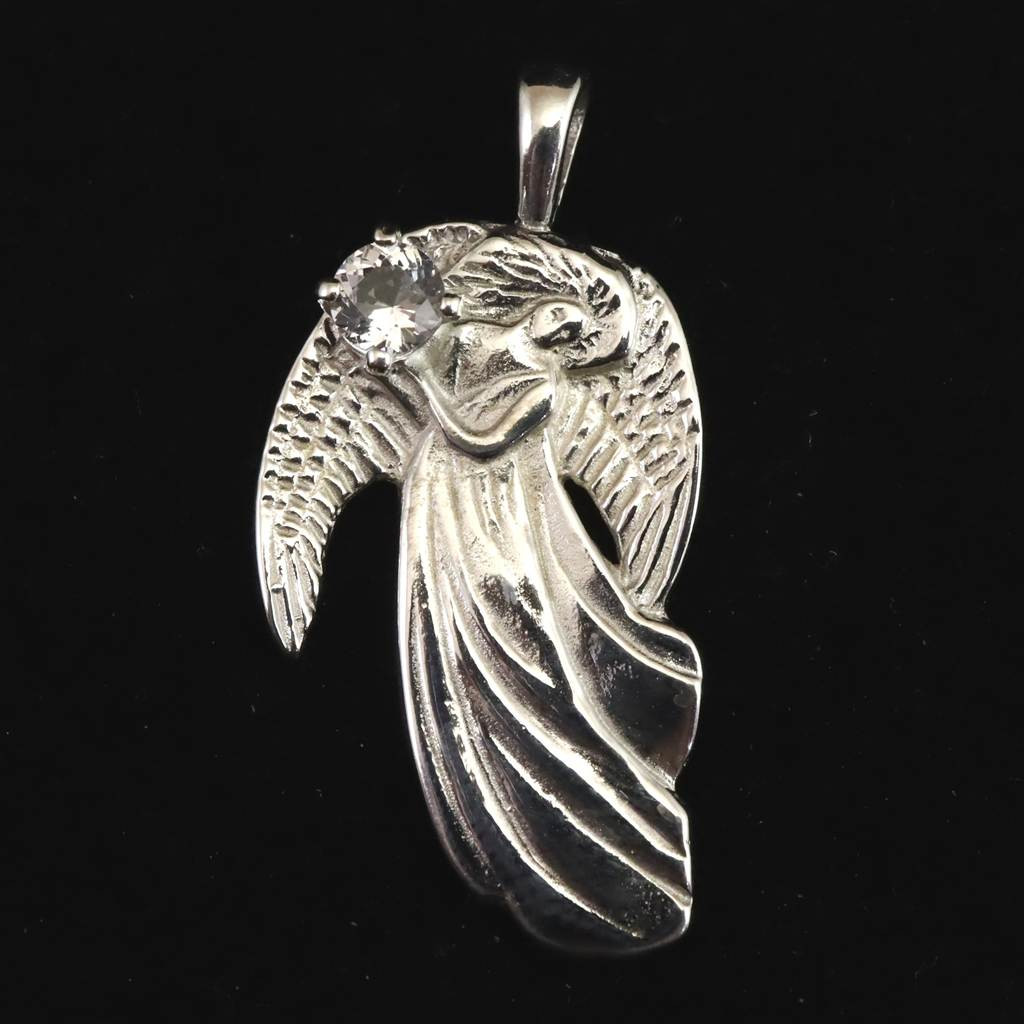 H&E社 ダンビュライト エンジェル ペンダント 3.2g　 #64538