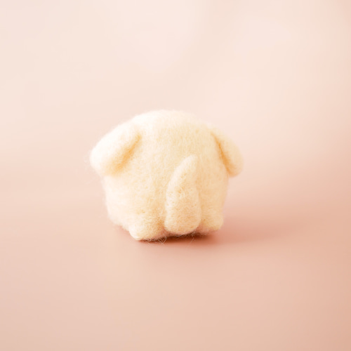 ペキニーズのお散歩マスコット｜手のひらサイズの羊毛フェルト