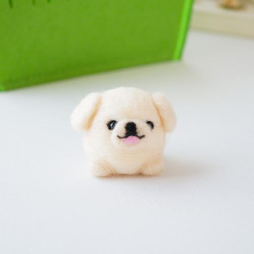 羊毛フェルト　ペキニーズ ペキニーズのお散歩マスコット｜手のひらサイズの羊毛フェルト