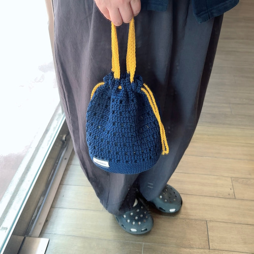 透かし編み巾着バッグ かぎ針編み ネイビー 紺 巾着バッグ Dot&Border