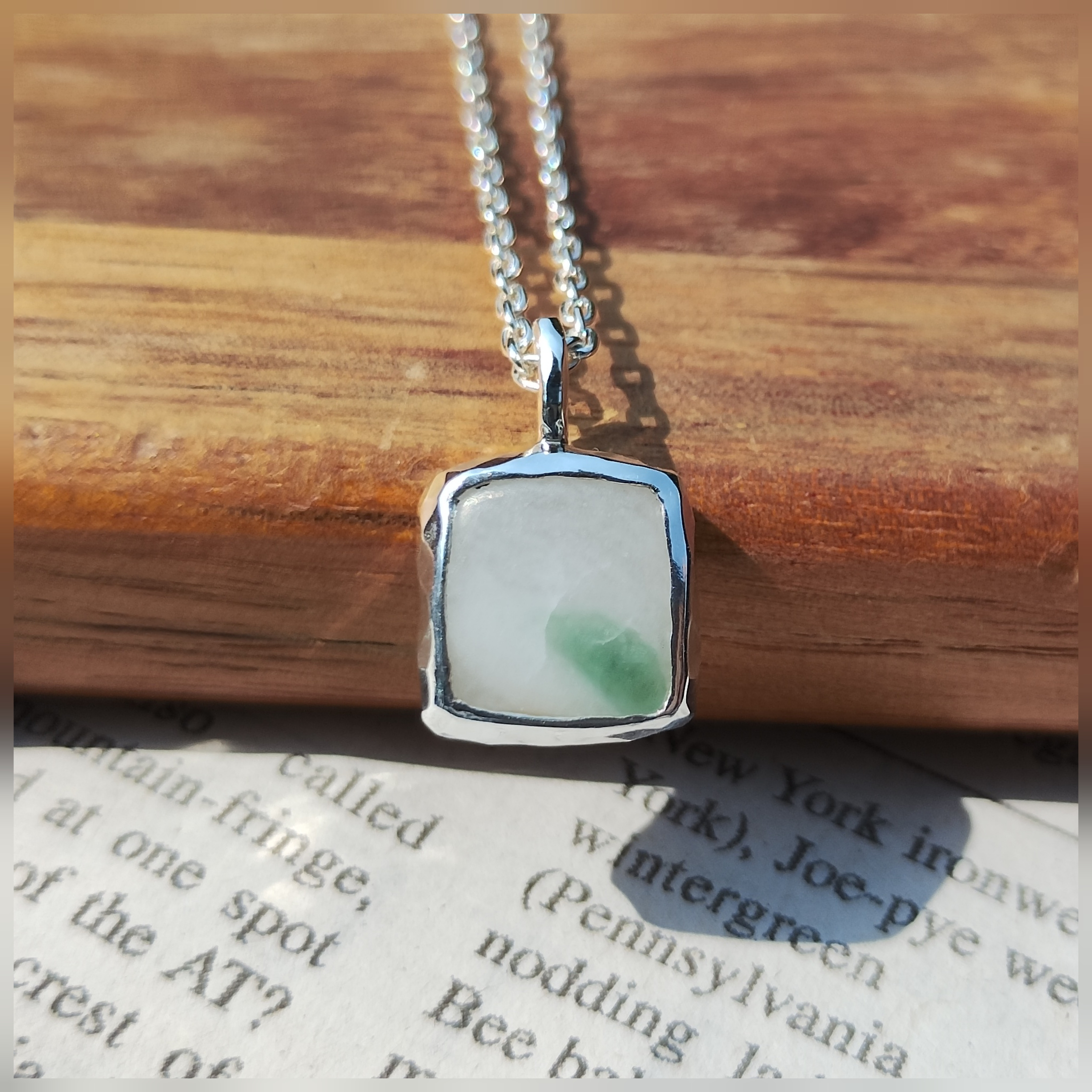 糸魚川翡翠×純銀の槌目模様ネックレス