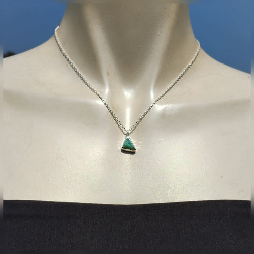 糸魚川翡翠×純銀の槌目模様ネックレス ネックレス・ペンダント Porte