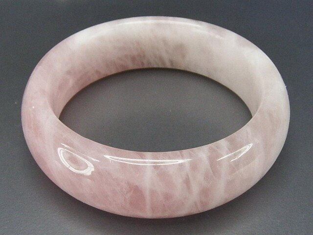 一点物マダガスカル産水紋ローズクォーツ天然石バングル伸縮性無し