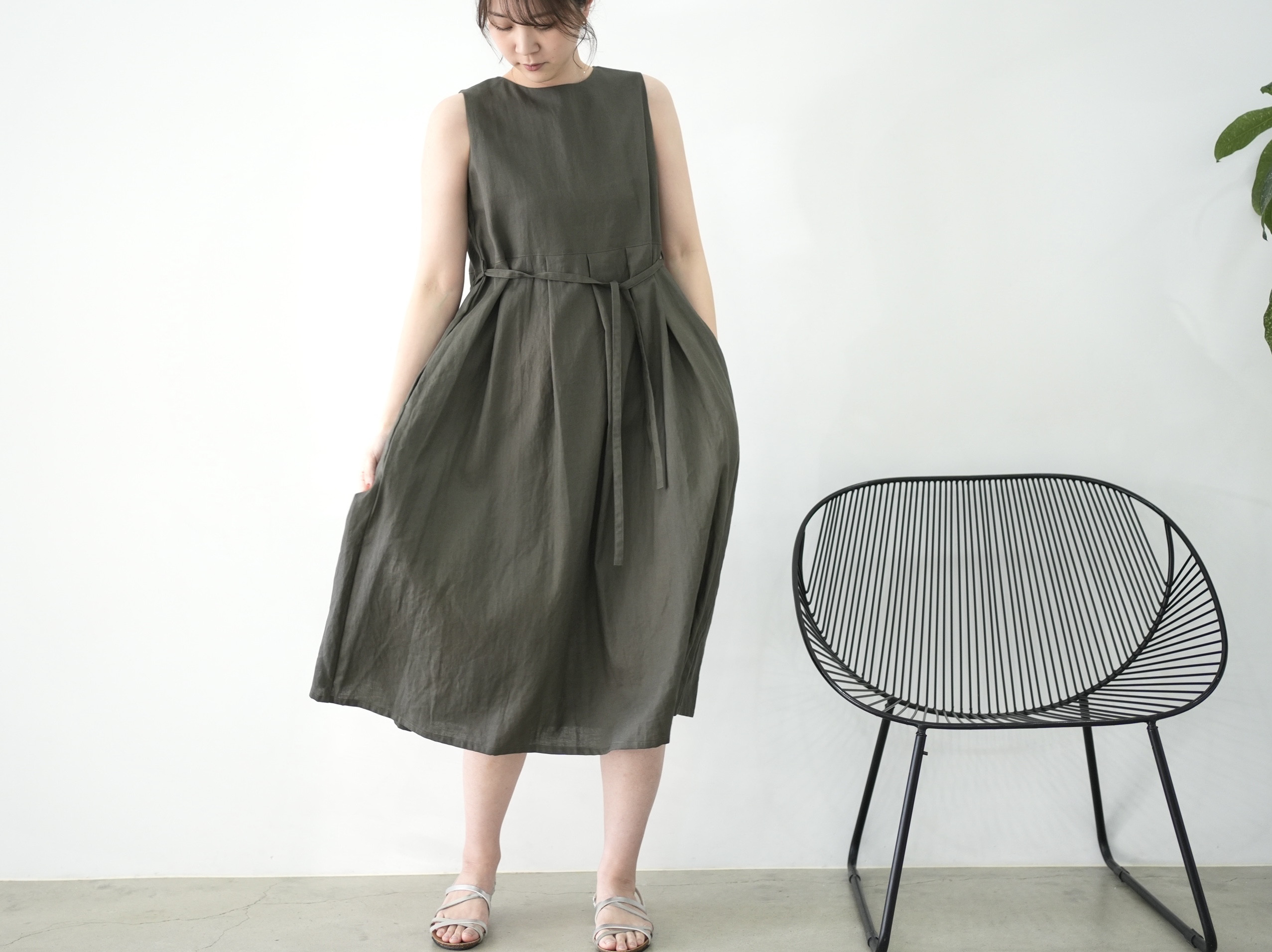 コットンリネンのサマーワンピース・カーキ　No.302