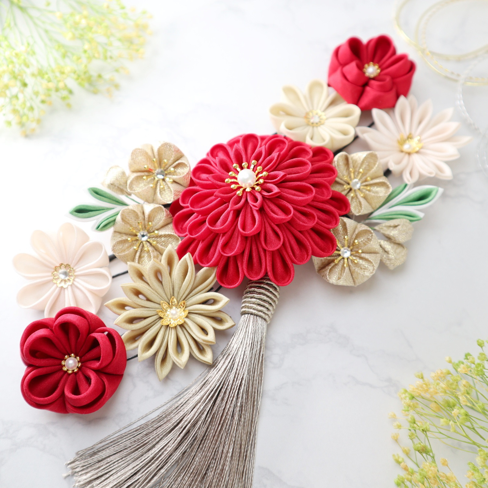 つまみ細工髪飾り　絹ダリアと小花のセット　薄いピンク　アイボリー　成人式　七五三　卒業式