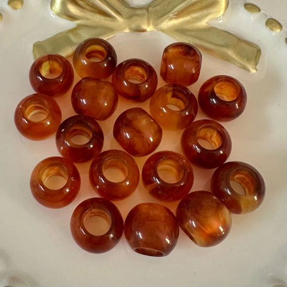 べっ甲 琥珀風 大穴 アクリル ビーズ 16枚目の画像