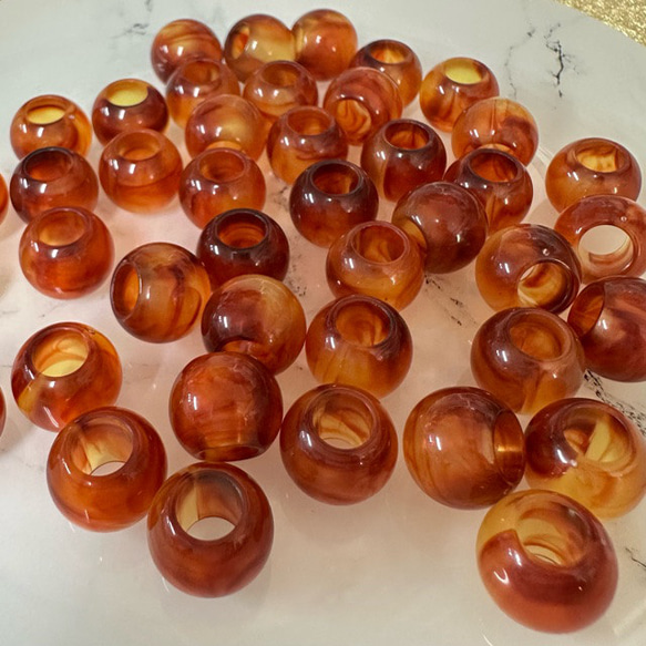 べっ甲 琥珀風 大穴 アクリル ビーズ 15枚目の画像
