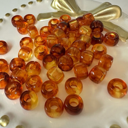 べっ甲 琥珀風 大穴 アクリル ビーズ 5枚目の画像