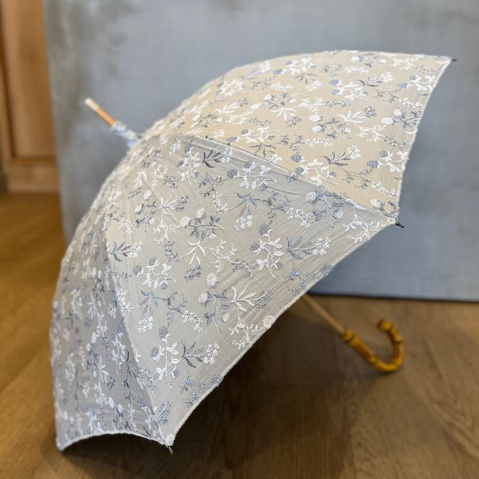 クラシコ 完全遮光 100% 日傘 フレンチアンティーク調 刺繍  バンブー ハンドル かわずばり ギフト可