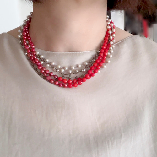 アコヤ芥子パール、本赤珊瑚の、ロングロングネックレス アコヤ芥子パール、本赤珊瑚の、ロングロングネックレス - メルカリ